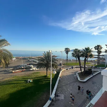 La Buhardilla De Pedregalejo * Malaga